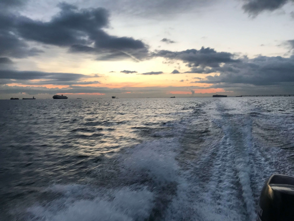 船舶免許　ボート免許　東京　横浜　水上バイク免許　勝どきマリーナ　マリンライセンスロイヤル　Ｄマリーナ